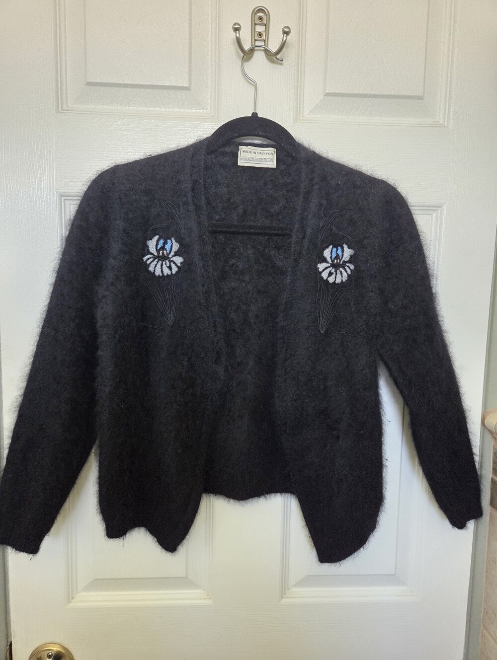 VTG. Elegant Black Angora Wool Blend Cardigan With Floral Embroiderer Design M